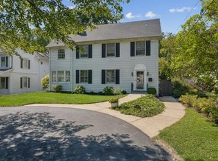 747 N Taylor Ave, Saint Louis, MO