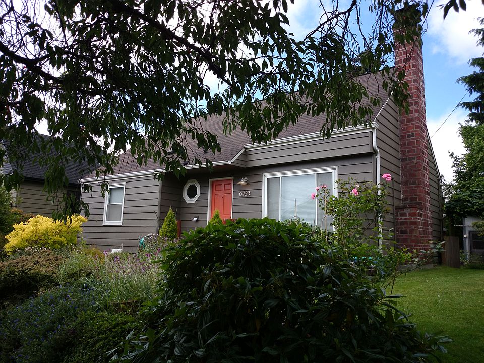2nd image of 6723 27th Ave NW
