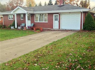 251 Columbia Dr, Aliquippa, PA