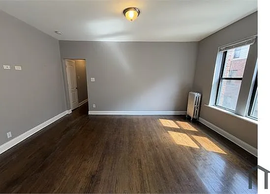 7924 S Wabash Ave — Photo 3