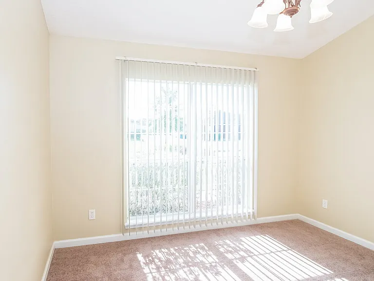 11614 Rainbow Springs Ct — Photo 6