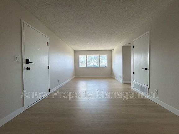 4th image of 2323 T St #18