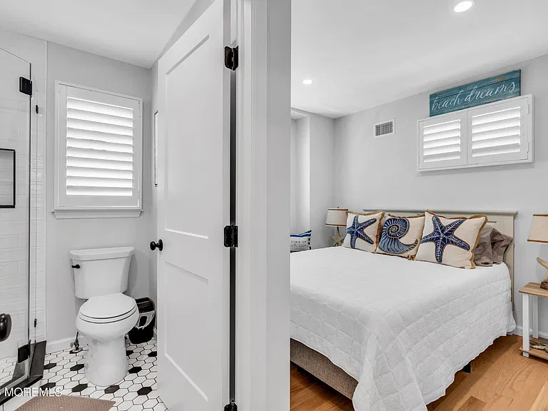 24 E Penguin Way — Photo 11