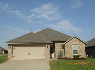 2109 SW Edinburough Dr, Lawton, OK 73505