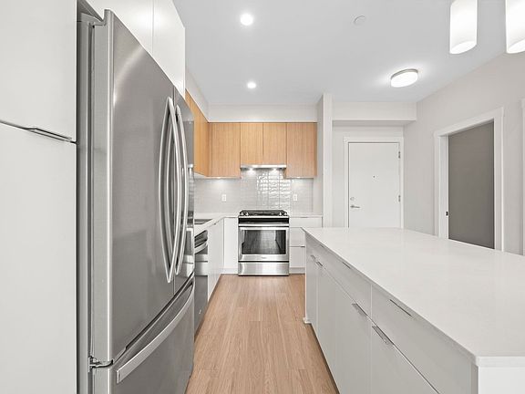 4th image of 6950 Nicholson Rd #610