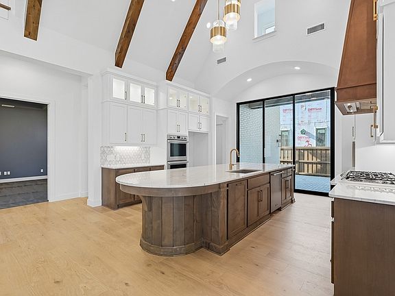 3rd image of 4216 Meander Way