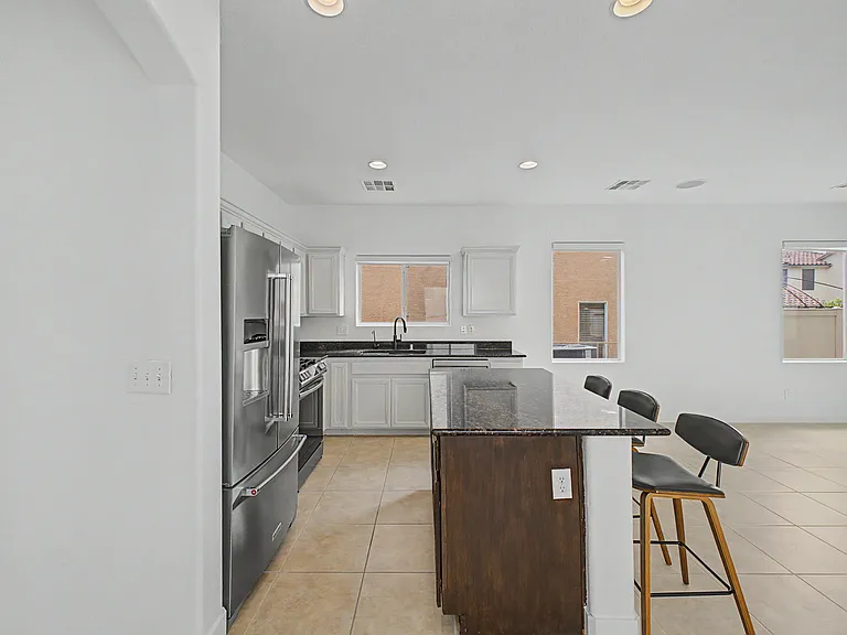9119 Brilliant Prairie Ct — Photo 3
