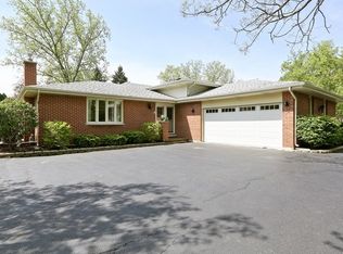 303 81st St, Willowbrook, IL 60527