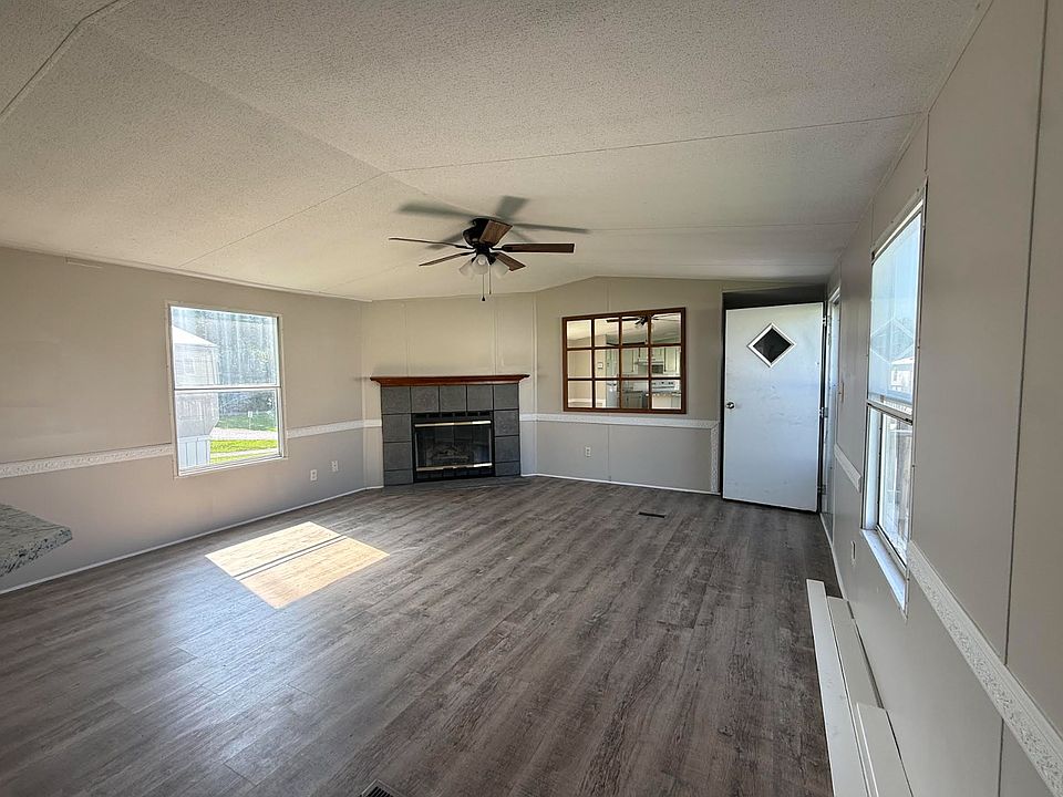 2nd image of 2820 County Road 702 #6