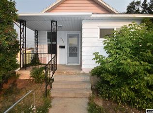 531 8th St, Evanston, WY 82930