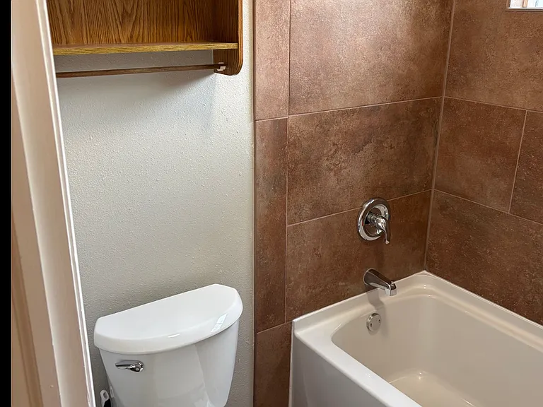 414 W 400 N #1 — Photo 6