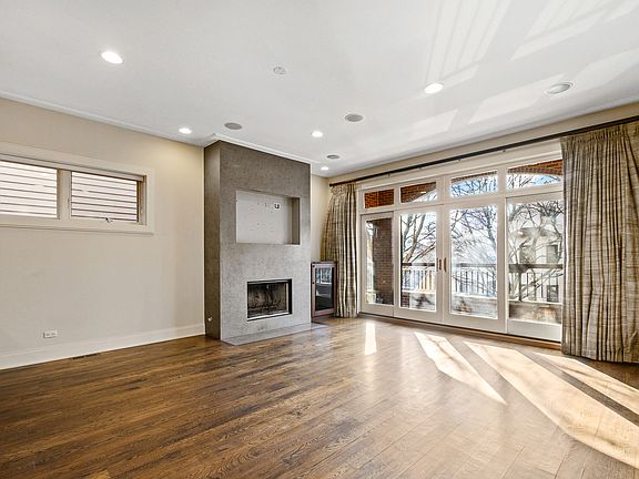 5th image of 2617 N Wayne Ave #2S