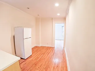 Rented by Urban Real Estate Inc
