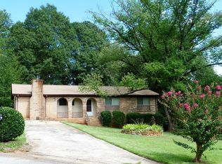 763 Rock Eagle Ct, Stone Mountain, GA