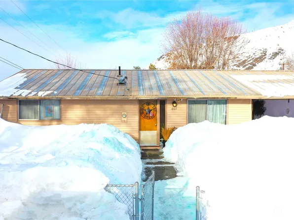 607 5th Avenue, Twisp, WA 98855