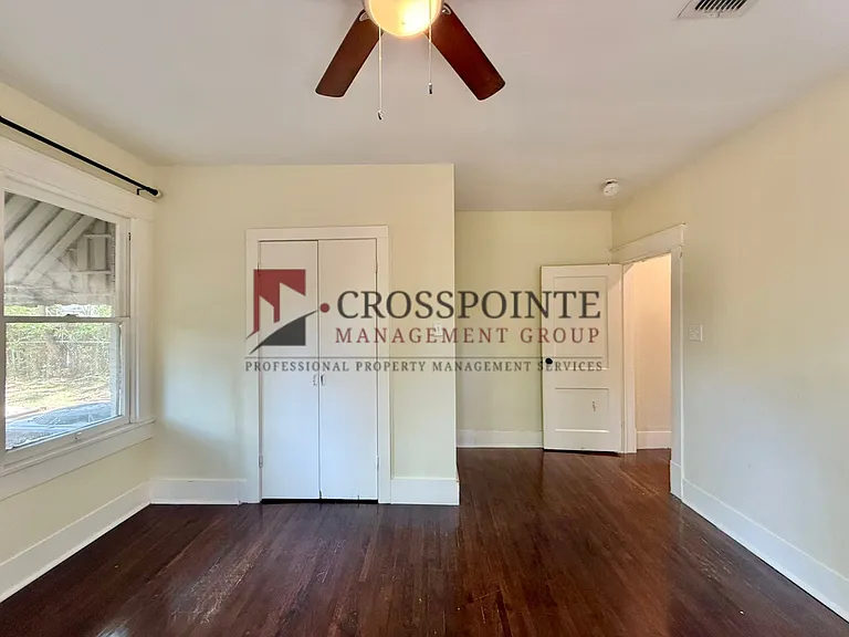 431 S College Ave — Photo 13