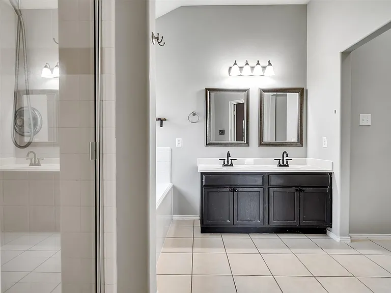 3417 Cypress Village Dr — Photo 24