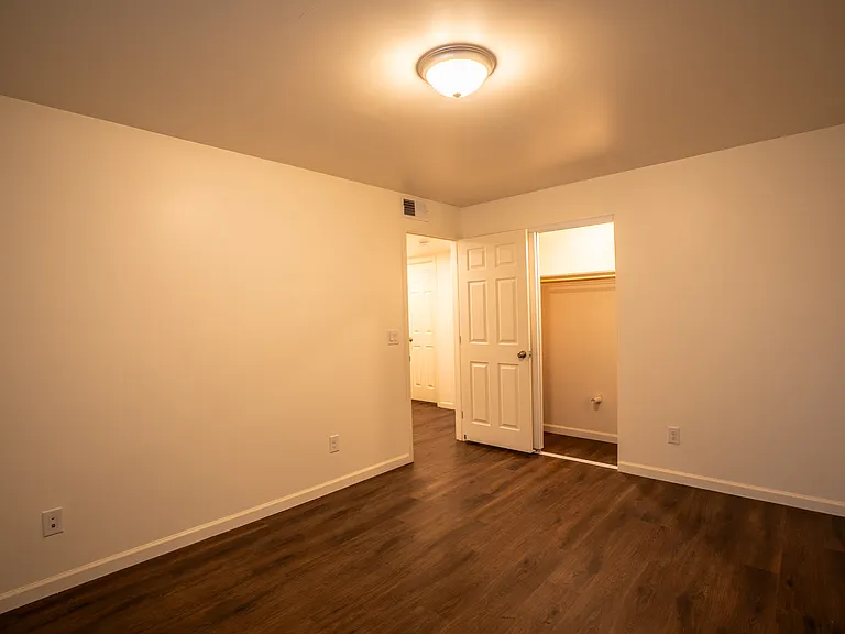 1720 E Hermosa Dr #3 — Photo 8