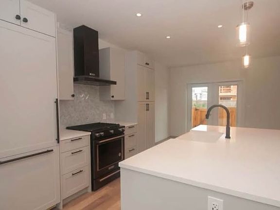 3rd image of 525 E 2nd St #1