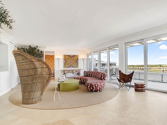 4th image of 100 Sunrise Ave Penthouse 10