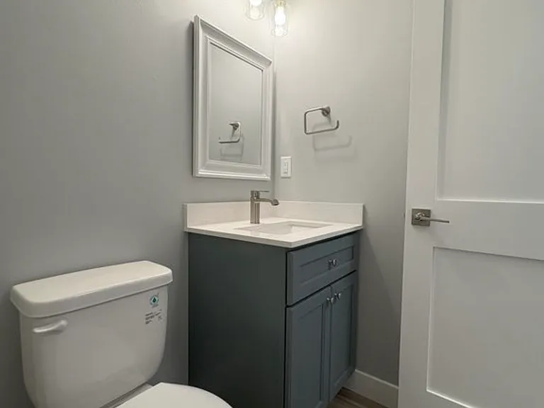 3607 Sussex Dr — Photo 4
