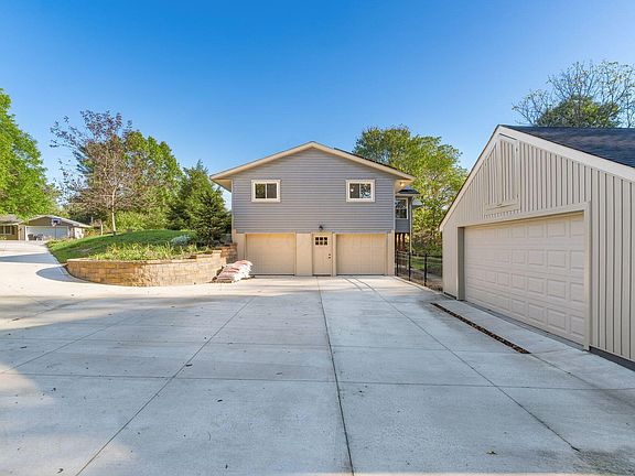 5th image of 68 Clover Ct