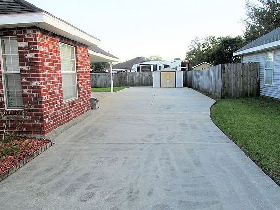 2nd image of 362 L Kirth Dr