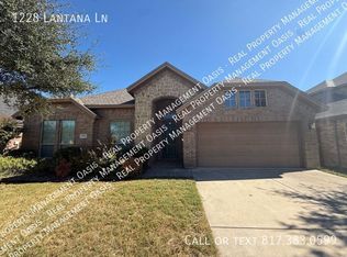 1228 Lantana Ln, Burleson, TX 76028
