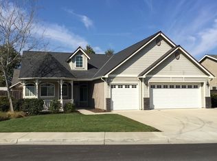 2146 Pleasant Way, Hanford, CA