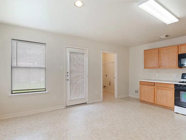 29522 Legends Stone Dr — Photo 5