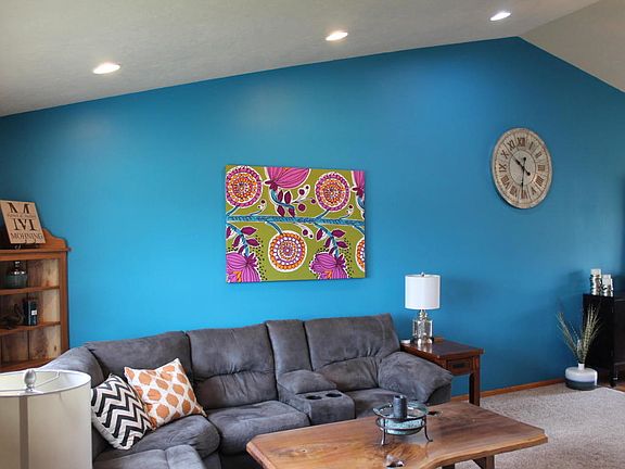 2nd image of 2806 Zenith Ave