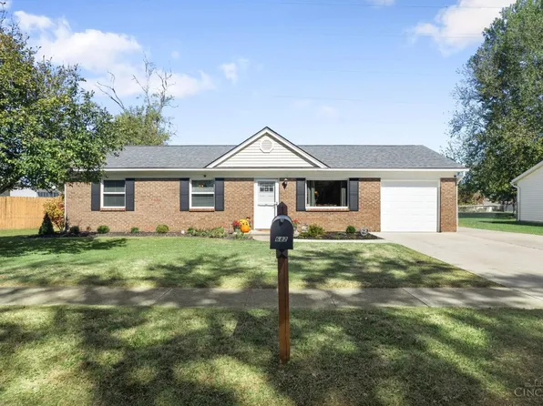 682 Mockingbird Ln, Cincinnati, OH 45244