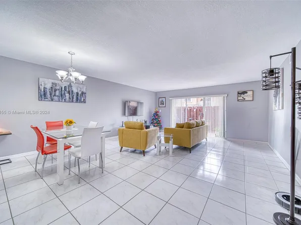 14911 SW 80th St APT 105, Miami, FL 33193