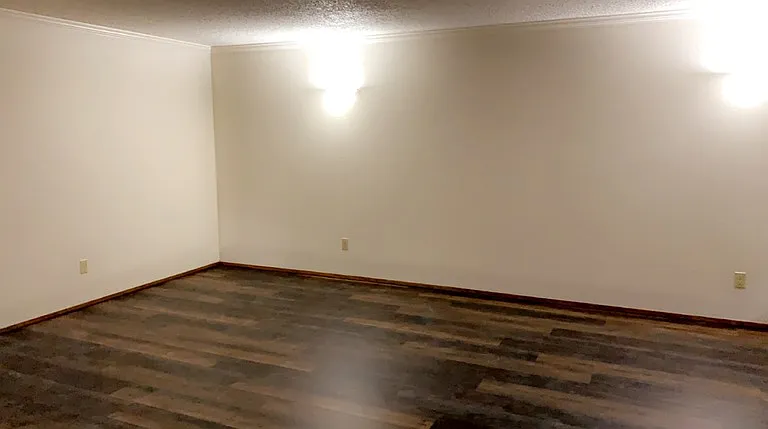 305 La Villa Dr — Photo 9