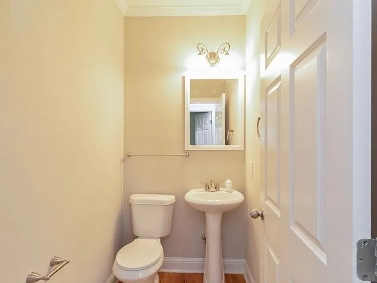 224 High Ridge Ct — Photo 23