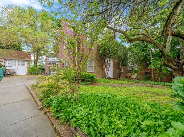 60-14 60th Avenue image 2 of 26