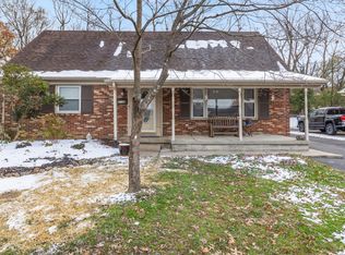 2132 Sage Rd, Lexington, KY 40504