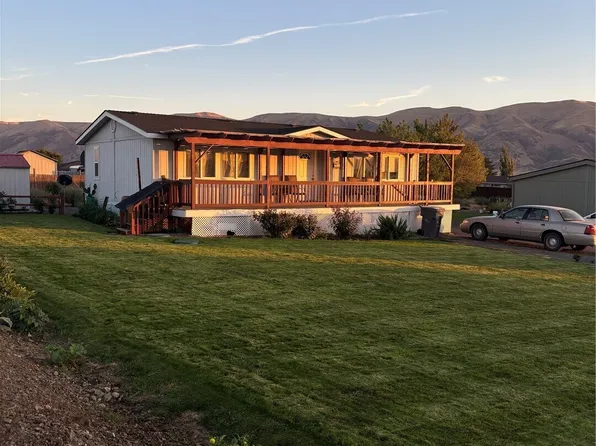 415 Spring Circle SW, Mattawa, WA 99349