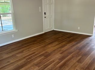 1112 30th St #B, Hondo, TX 78861