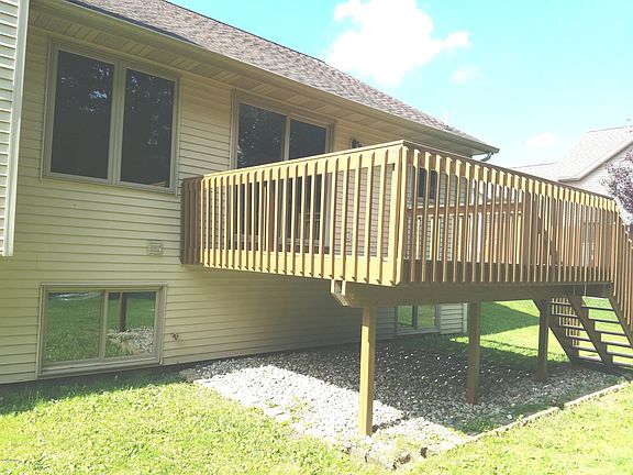 3rd image of 2122 Maplerow Ave NW