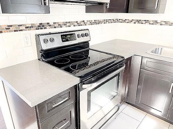 5th image of 3811 N Figueroa St #5