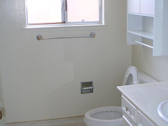 3rd image of 2866 Julio Ave