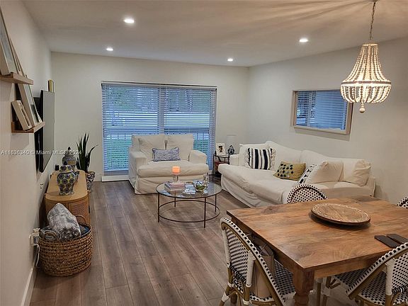 3rd image of 7705 Camino Real #B113