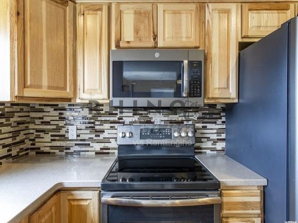 1st image of 615 E Grand St #3