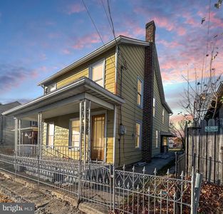 40 W Ridge St, Summit Hill, PA, 18250
