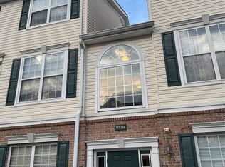 138 Limerick Ln, Phillipsburg, NJ 08865