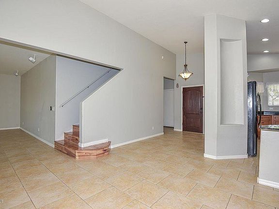 5th image of 15616 N Alto St