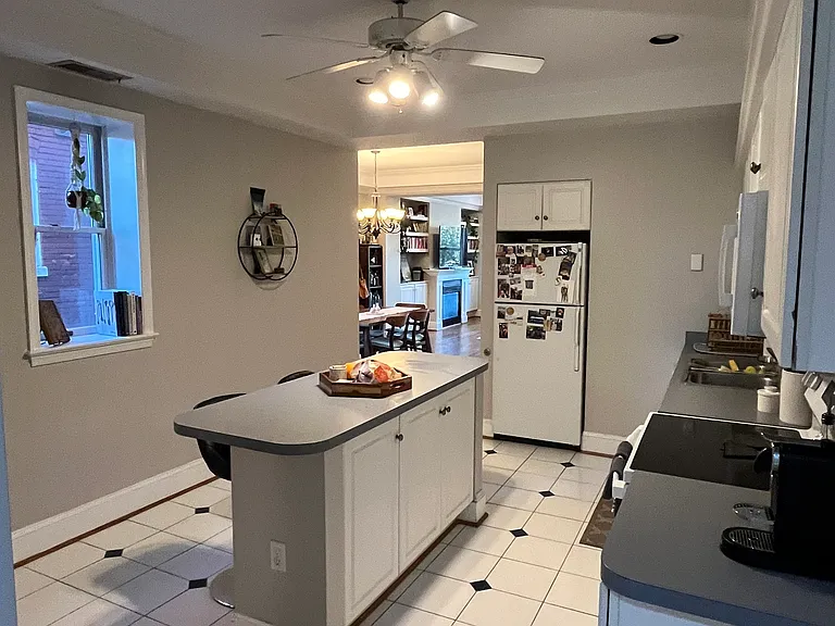 1635 R St NW #22 — Photo 6