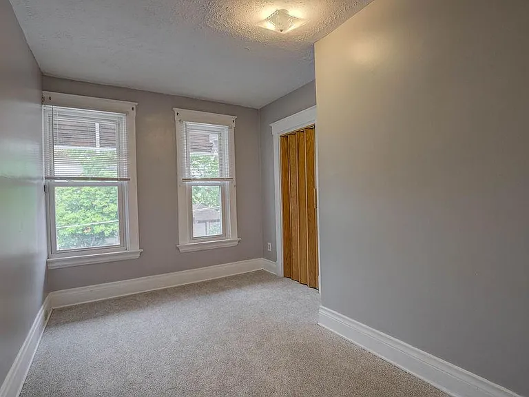 105 Albert St — Photo 15