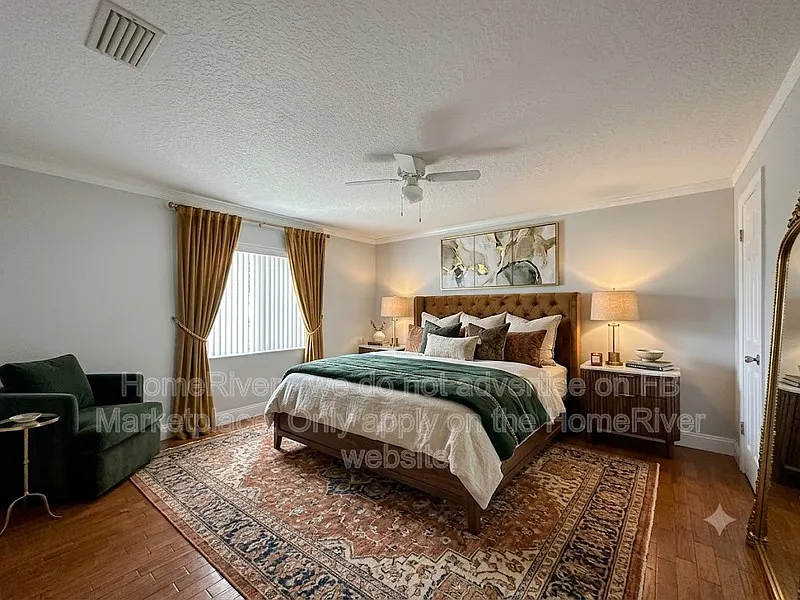 3 bed, 2.0 bath, 1117 sqft, $2,085 — Photo 2